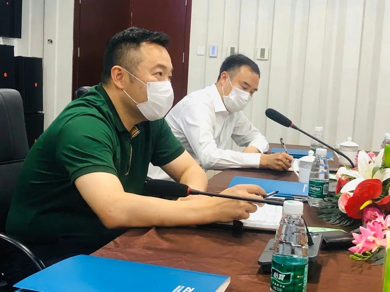 區(qū)委統(tǒng)戰(zhàn)部和九三學(xué)社區(qū)工委、民營(yíng)經(jīng)濟(jì)代表人士蒞臨卓邦開(kāi)展談心活動(dòng)