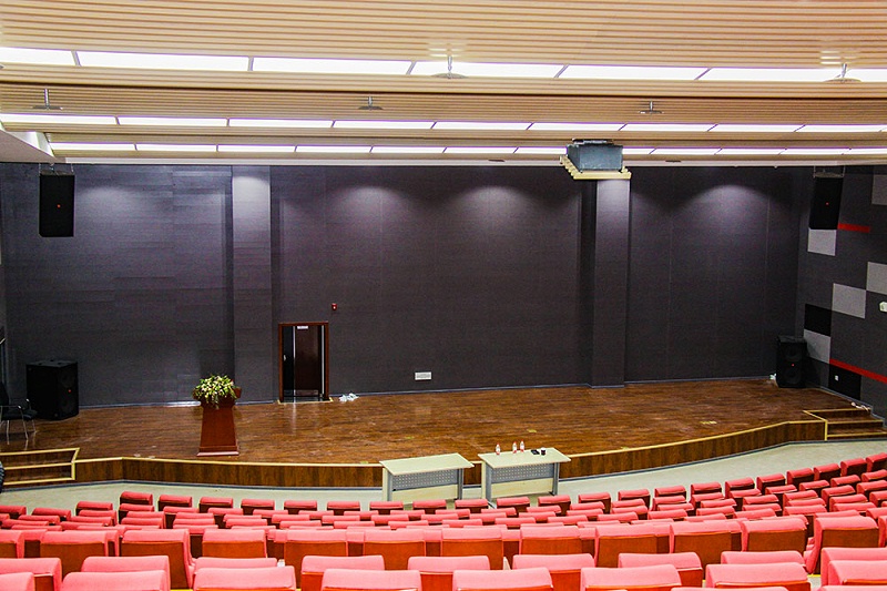 音響設(shè)備在傳統(tǒng)戲曲音頻擴(kuò)聲系統(tǒng)設(shè)計(jì)中的應(yīng)用