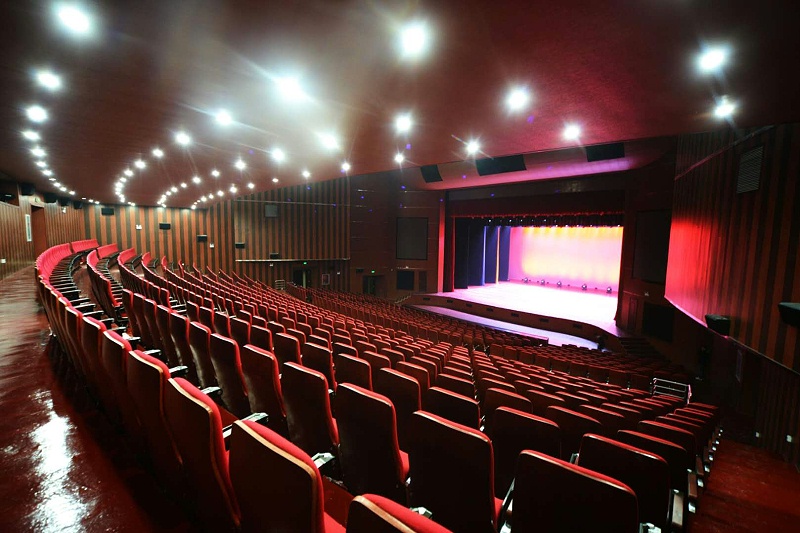 劇場(chǎng)劇院擴(kuò)聲系統(tǒng)解決方案