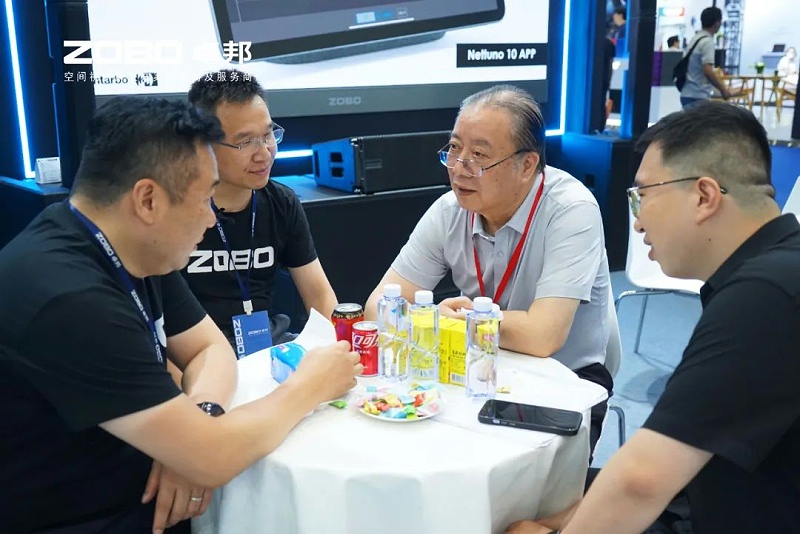 3人潮涌動(dòng)，新品閃耀!ZOBO卓邦廣州展首日引爆行業(yè)焦點(diǎn)