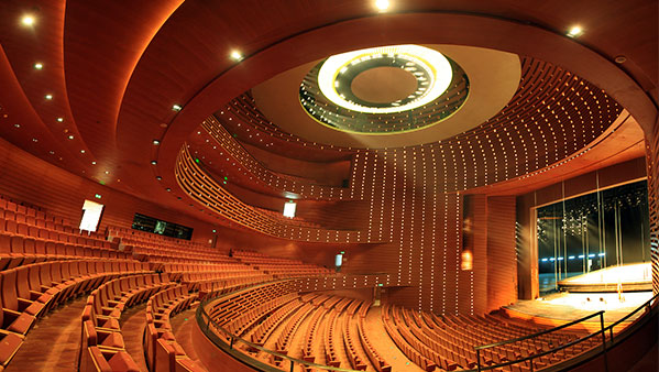 大型劇院擴(kuò)聲系統(tǒng)解決方案