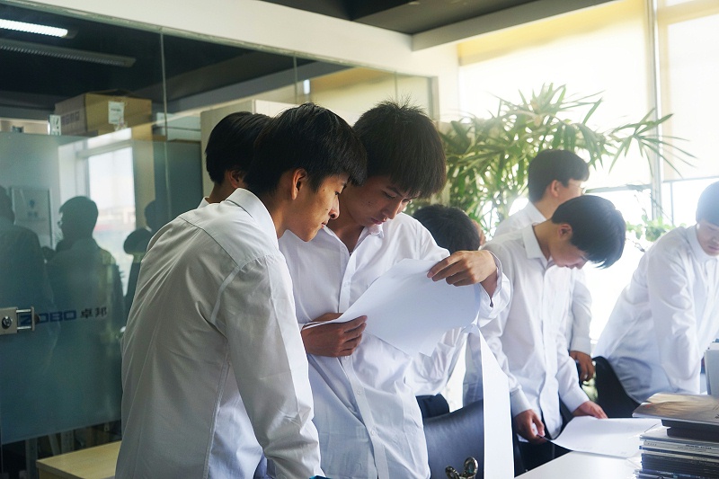 7校企合作 走進(jìn)職場(chǎng) 協(xié)同育人丨歡迎北京市經(jīng)貿(mào)技術(shù)學(xué)校師生來(lái)ZOBO卓邦參觀學(xué)習(xí)