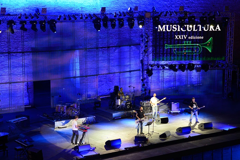 分析舞臺音響效果的藝術(shù)設(shè)計(jì)