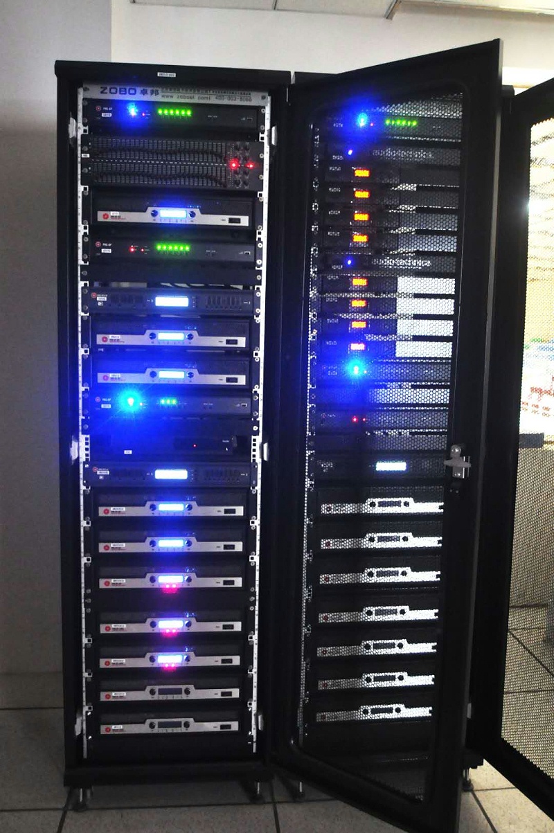 音響系統(tǒng)，揚(yáng)聲器，功放，音響設(shè)備，前級(jí)功放，后級(jí)功放