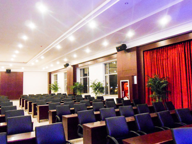 會議室音響設備嘯叫的原因與解決方法