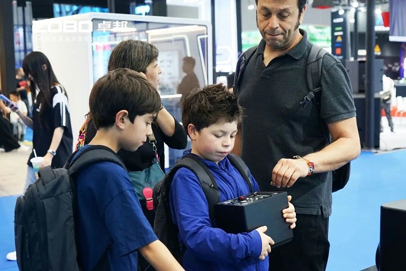 7深度技術(shù)對(duì)話，實(shí)力圈粉全場(chǎng) | ZOBO卓邦廣州展第三日熱度攀升