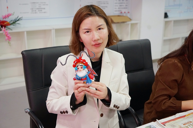 ZOBO卓邦工會丨舉辦體驗(yàn)非遺之美-制作北京絹人的“女神節(jié)”活動